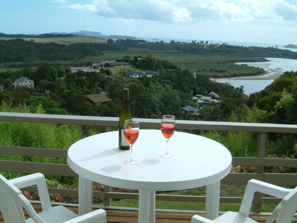 Baywaterviews Bed & Breakfast Haruru Exterior photo